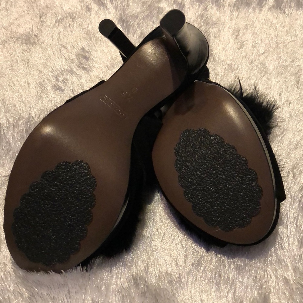 Heels - Picture 3 of 3